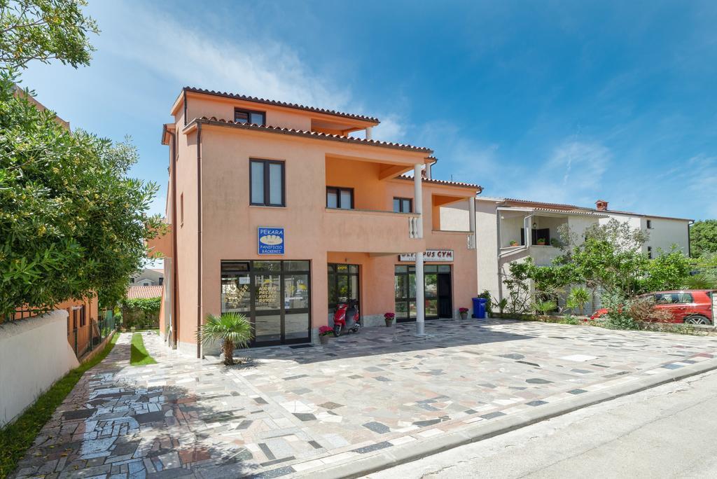 Charming House On The Beach And Deluxe Apartment Pula Luaran gambar