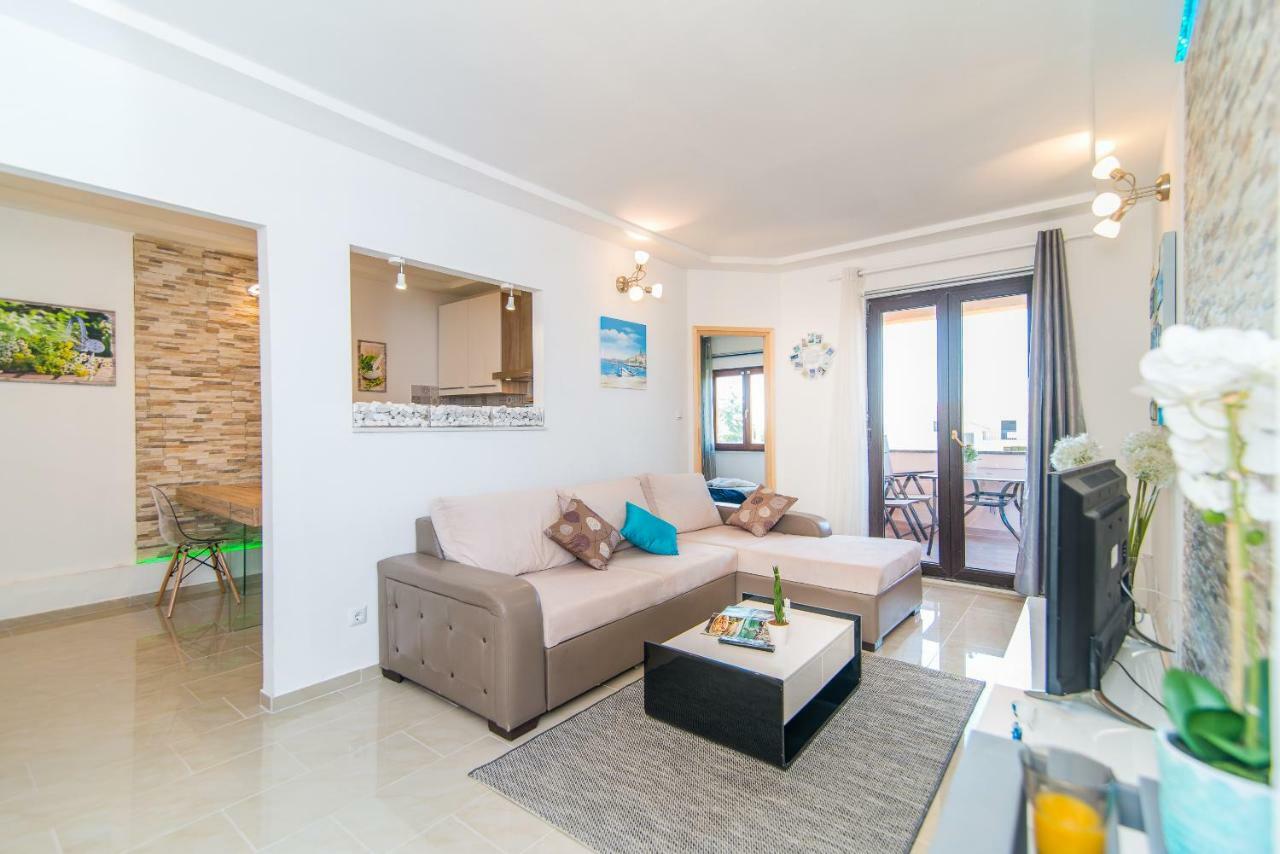 Charming House On The Beach And Deluxe Apartment Pula Luaran gambar