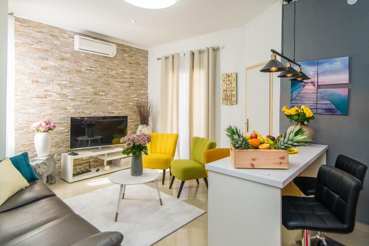 Charming House On The Beach And Deluxe Apartment Pula Luaran gambar
